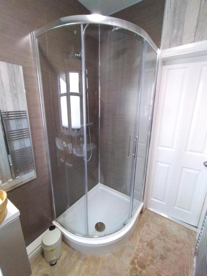 Cosy 2-bdr & 15 Minutes To Edinburgh By Train & Free Parking